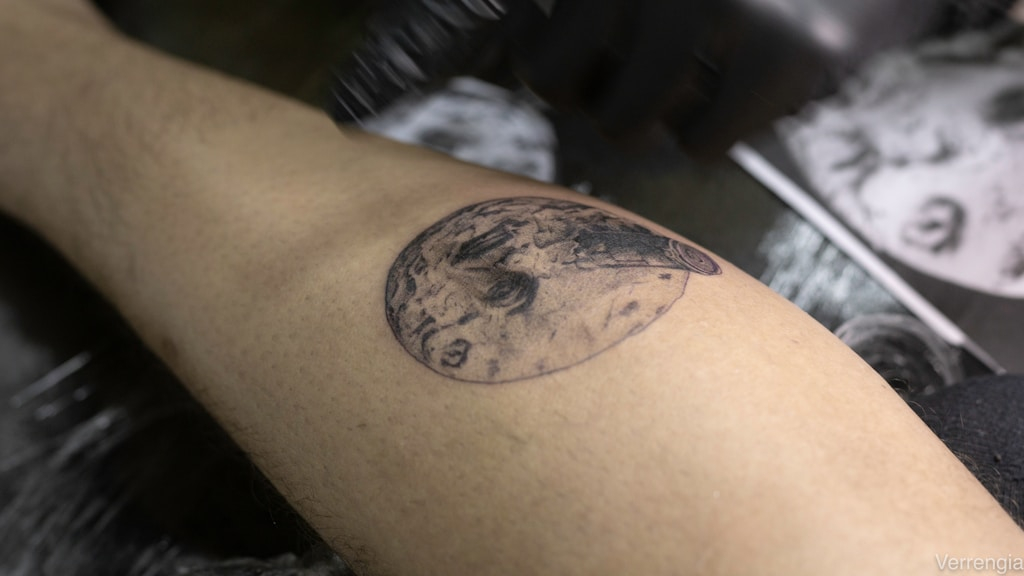 Laserowe usuwanie tatuażu – krok po kroku. Jak wygląda proces i dlaczego warto zaufać specjaliście?